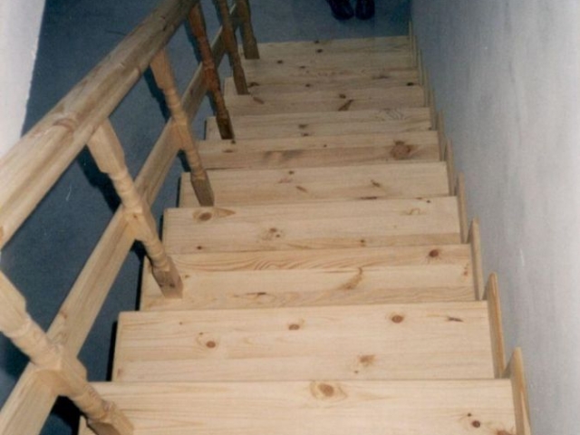 asztalos Pécs, pécsi asztalos, játszótér tervezés Pécs, irodabútor Pécs